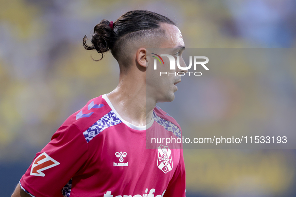 Luismi Cruz of CD Tenerife during the Liga Hypermotion match between Cadiz CF and CD Tenerife at Nuevo Mirandilla in Seville, Spain, on Augu...