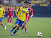 Toman Alarcon of Cadiz CF controls the ball during the Liga Hypermotion match between Cadiz CF and CD Tenerife at Nuevo Mirandilla in Sevill...