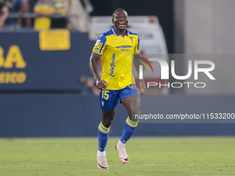 Francisco Mwepu of Cadiz CF celebrates a goal during the Liga Hypermotion match between Cadiz CF and CD Tenerife at Nuevo Mirandilla in Sevi...