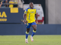 Francisco Mwepu of Cadiz CF celebrates a goal during the Liga Hypermotion match between Cadiz CF and CD Tenerife at Nuevo Mirandilla in Sevi...