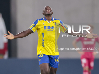 Francisco Mwepu of Cadiz CF celebrates a goal during the Liga Hypermotion match between Cadiz CF and CD Tenerife at Nuevo Mirandilla in Sevi...