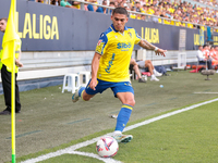 Brian Ocampo of Cadiz CF makes a center to the area during the Liga Hypermotion match between Cadiz CF and CD Tenerife at Nuevo Mirandilla i...