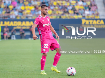 Jeremy Mellot of CD Tenerife controls the ball during the Liga Hypermotion match between Cadiz CF and CD Tenerife at Nuevo Mirandilla in Sev...