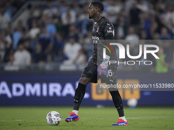 Mike Maignan of AC Milan plays during the Serie A match between Lazio and Milan at Stadio Olimpico in Rome, Italy, on August 31, 2024. (