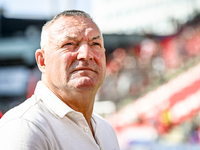 FC Utrecht trainer Ron Jans during the match between Utrecht and Twente at Stadium Galgenwaard for the Dutch Eredivisie 4th round season 202...