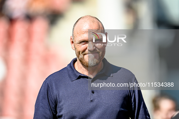 FC Twente trainer Joseph Oosting during the match Utrecht - Twente at the Stadium Galgenwaard for the Dutch Eredivisie 4th round season 2024...