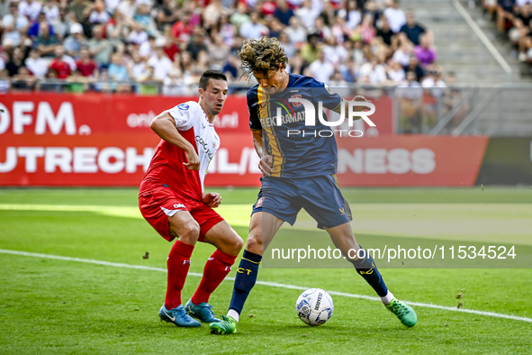 FC Utrecht player Nick Viergever and FC Twente player Sam Lammers during the match Utrecht vs. Twente at Stadium Galgenwaard for the Dutch E...