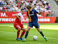 FC Utrecht player Nick Viergever and FC Twente player Sam Lammers during the match Utrecht vs. Twente at Stadium Galgenwaard for the Dutch E...