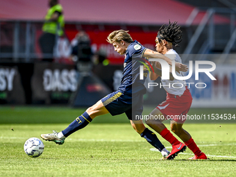 FC Twente player Sem Steijn and FC Utrecht player Alonzo Engwanda during the match Utrecht vs. Twente at Stadium Galgenwaard for the Dutch E...