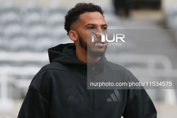 Newcastle United's Lloyd Kelly during the Premier League match between Newcastle United and Tottenham Hotspur at St. James's Park in Newcast...