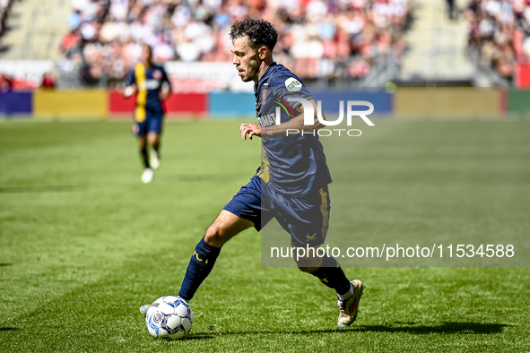 FC Twente player Mitchell van Bergen plays during the match Utrecht vs. Twente at Stadium Galgenwaard for the Dutch Eredivisie 4th round sea...