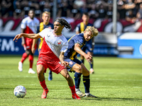 FC Utrecht player Alonzo Engwanda and FC Twente player Sem Steijn during the match Utrecht vs. Twente at Stadium Galgenwaard for the Dutch E...