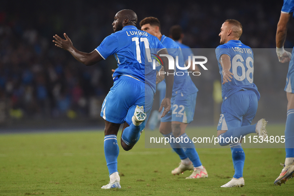 Romelu Lukaku of SSC Napoli celebrates with team mates after scoring during the Serie A match between SSC Napoli and Parma Calcio at Stadio...