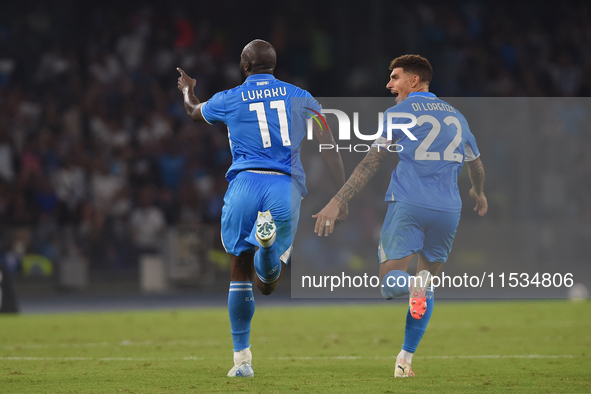 Romelu Lukaku of SSC Napoli celebrates with team mates after scoring during the Serie A match between SSC Napoli and Parma Calcio at Stadio...