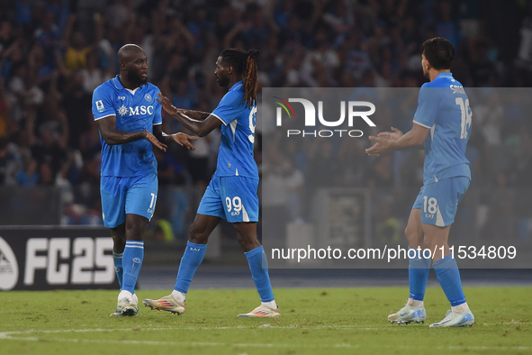 Romelu Lukaku of SSC Napoli celebrates with team mates after scoring during the Serie A match between SSC Napoli and Parma Calcio at Stadio...