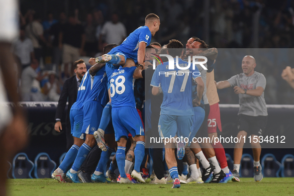 Andre-Frank Zambo Anguissa of SSC Napoli celebrates with team mates after scoring during the Serie A match between SSC Napoli and Parma Calc...