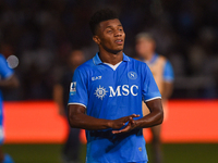 David Neres of SSC Napoli applauds fans at the end of the Serie A match between SSC Napoli and Parma Calcio at Stadio Diego Armando Maradona...