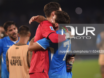 Khvicha Kvaratskhelia and Alex Meret of SSC Napoli celebrate at the end of the Serie A match between SSC Napoli and Parma Calcio at Stadio D...