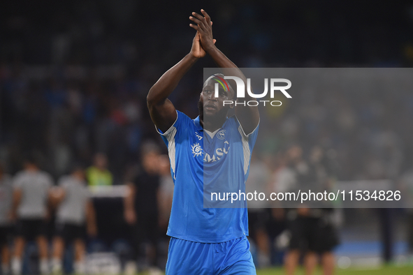 Romelu Lukaku of SSC Napoli applauds fans at the end of the Serie A match between SSC Napoli and Parma Calcio at Stadio Diego Armando Marado...