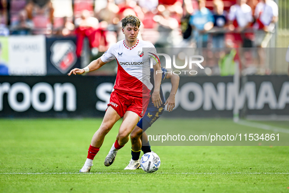 FC Utrecht player Ole Romeny during the match between Utrecht and Twente at Stadium Galgenwaard for the Dutch Eredivisie 4th round season 20...