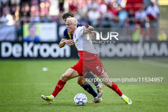 FC Utrecht player Kolbeinn Finnsson plays during the match between Utrecht and Twente at Stadium Galgenwaard for the Dutch Eredivisie 4th ro...