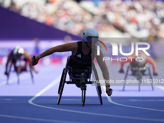 Hannah Cockroft of Great Britain in action in Women's 100m - T34 Round 1 during the Paris 2024 Paralympic Games at Stade de France on Septem...