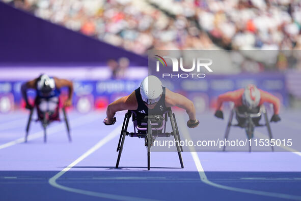 Hannah Cockroft of Great Britain in action in Women's 100m - T34 Round 1 during the Paris 2024 Paralympic Games at Stade de France on Septem...