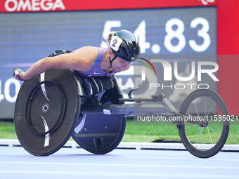 Hannah Dederick of United States of America in action in Women's 800m - T54 Round 1 during the Paris 2024 Paralympic Games at Stade de Franc...