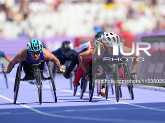 Susannah Scaroni of United States of America in action in Women's 800m - T54 Round 1 during the Paris 2024 Paralympic Games at Stade de Fran...