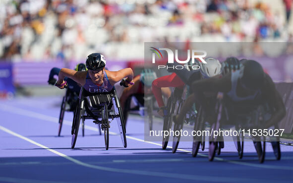 Hannah Dederick of United States of America in action in Women's 800m - T54 Round 1 during the Paris 2024 Paralympic Games at Stade de Franc...