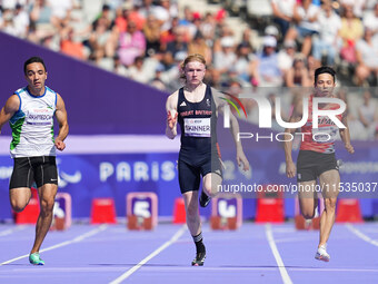 Zak Skinner of Great Britain in action in Men's 100m - T13 Round 1 during the Paris 2024 Paralympic Games at Stade de France on September 1,...