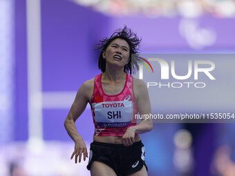 Yiting Shi of People's Republic of China celebrates winning gold in Women's 200m - T36 Final during the Paris 2024 Paralympic Games at Stade...