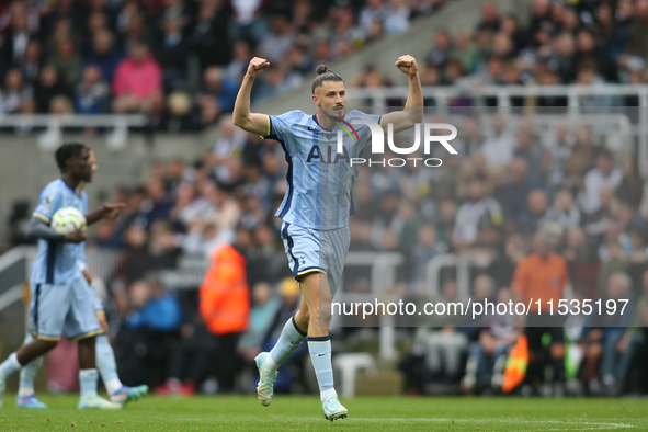 Radu Dragusin of Tottenham Hotspur celebrates Tottenham Hotspur's equalizer during the Premier League match between Newcastle United and Tot...