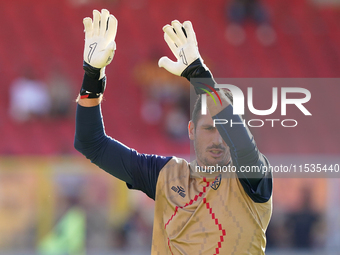 Simone Scuffet of Cagliari Calcio during the Serie A match between Lecce and Cagliari in Lecce, Italy, on August 31, 2024. (