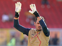 Simone Scuffet of Cagliari Calcio during the Serie A match between Lecce and Cagliari in Lecce, Italy, on August 31, 2024. (