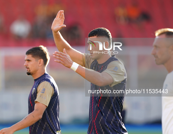 Roberto Piccoli of Cagliari Calcio during the Serie A match between Lecce and Cagliari in Lecce, Italy, on August 31, 2024. 