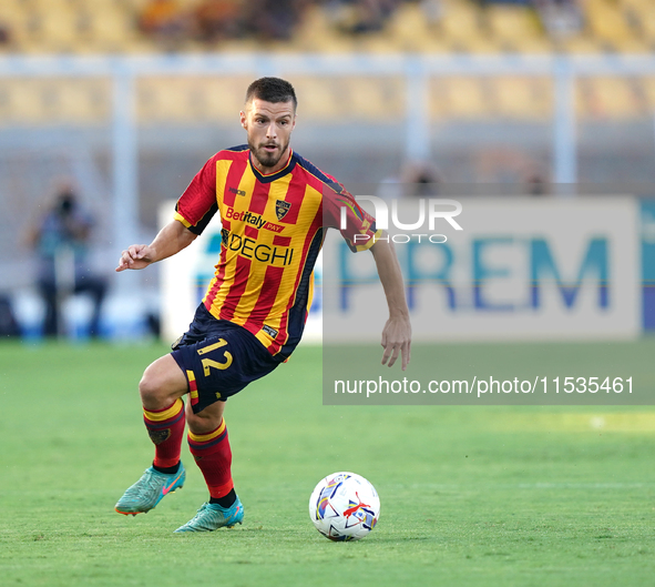 Frederic Gilbert of US Lecce is in action during the Serie A match between Lecce and Cagliari in Lecce, Italy, on August 31, 2024. 