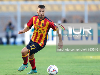 Frederic Gilbert of US Lecce is in action during the Serie A match between Lecce and Cagliari in Lecce, Italy, on August 31, 2024. (