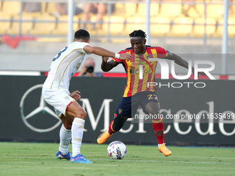 Lameck Banda of US Lecce is in action during the Serie A match between Lecce and Cagliari in Lecce, Italy, on August 31, 2024. (