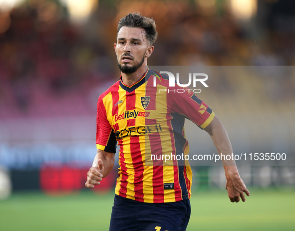 Remi Oudin of Us Lecce is in action during the Serie A match between Lecce and Cagliari in Lecce, Italy, on August 31, 2024. 