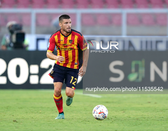 Frederic Gilbert of US Lecce is in action during the Serie A match between Lecce and Cagliari in Lecce, Italy, on August 31, 2024. 