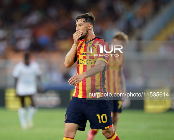 Remi Oudin of Us Lecce during the Serie A match between Lecce and Cagliari in Lecce, Italy, on August 31, 2024. 