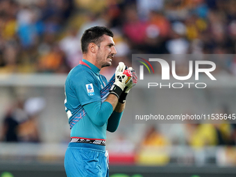 Simone Scuffet of Cagliari Calcio during the Serie A match between Lecce and Cagliari in Lecce, Italy, on August 31, 2024. (