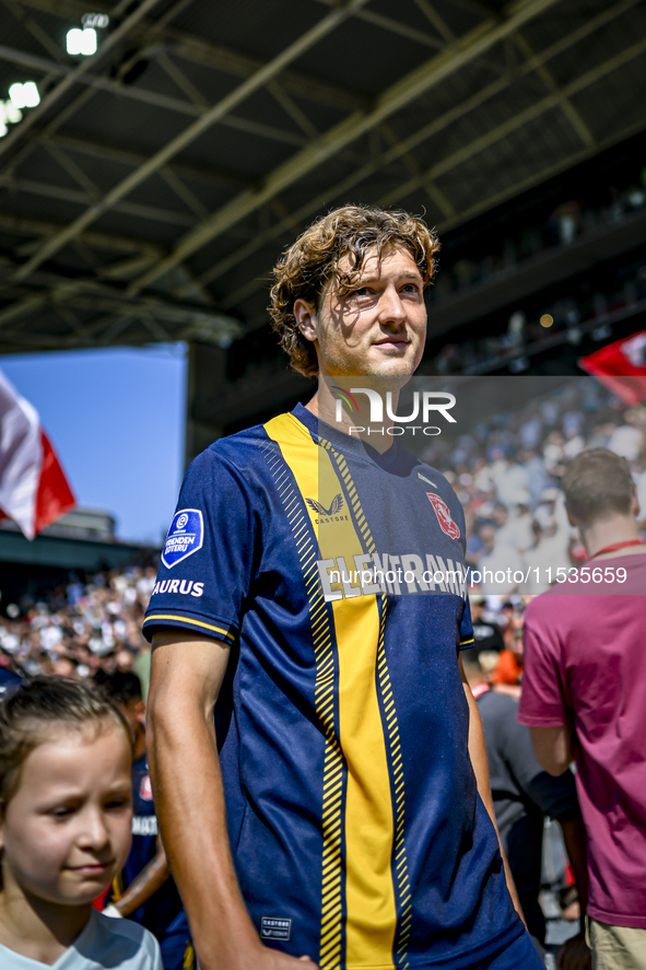 FC Twente player Sam Lammers during the match Utrecht vs. Twente at Stadium Galgenwaard for the Dutch Eredivisie 4th round season 2024-2025...