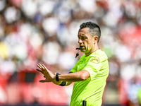 Referee Dennis Higler officiates the match between Utrecht and Twente at Stadium Galgenwaard for the Dutch Eredivisie 4th round season 2024-...