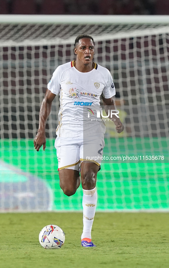 Yerry Mina of Cagliari Calcio is in action during the Serie A match between Lecce and Cagliari in Lecce, Italy, on August 31, 2024. 