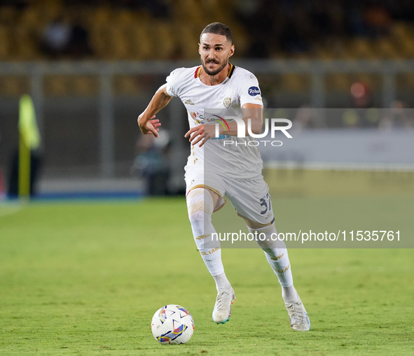 Paulo Azzi of Cagliari Calcio is in action during the Serie A match between Lecce and Cagliari in Lecce, Italy, on August 31, 2024. 