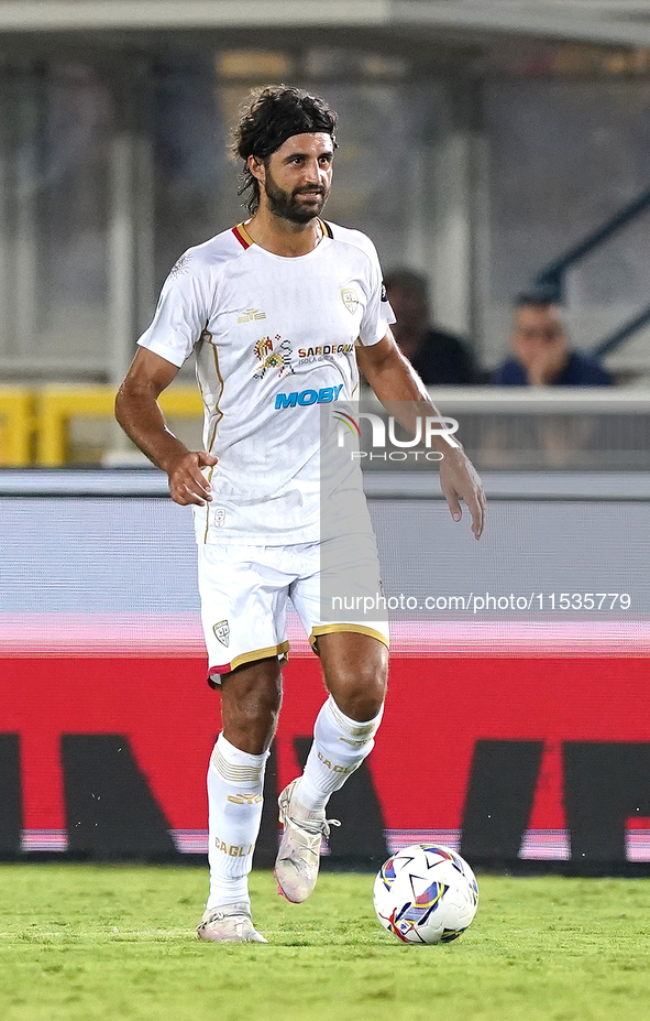 Sebastiano Luperto of Cagliari Calcio is in action during the Serie A match between Lecce and Cagliari in Lecce, Italy, on August 31, 2024. 