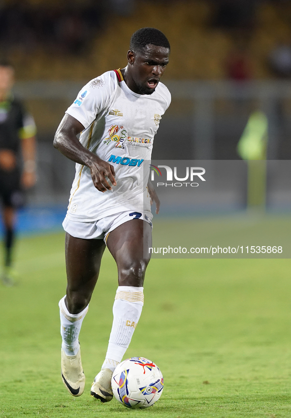 Antoine Makoumbou of Cagliari Calcio is in action during the Serie A match between Lecce and Cagliari in Lecce, Italy, on August 31, 2024. 