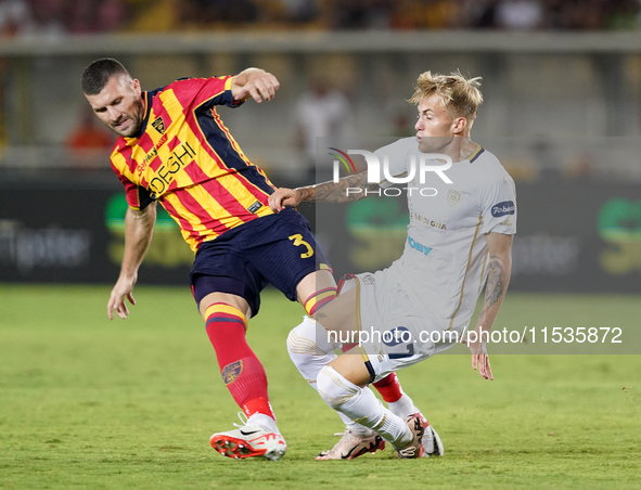 Mattia Felici of Cagliari Calcio is in action during the Serie A match between Lecce and Cagliari in Lecce, Italy, on August 31, 2024. 